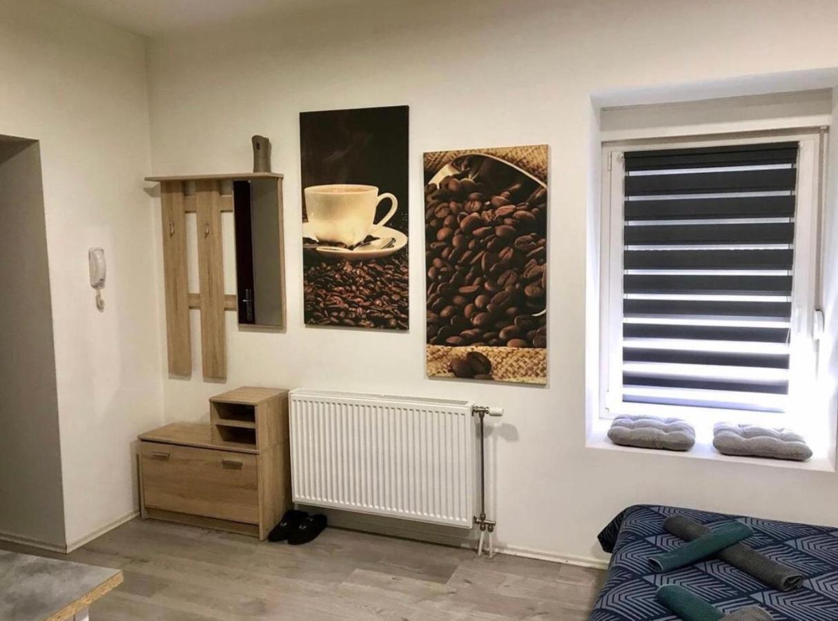Zen Apartmani Zrenjanin Esterno foto