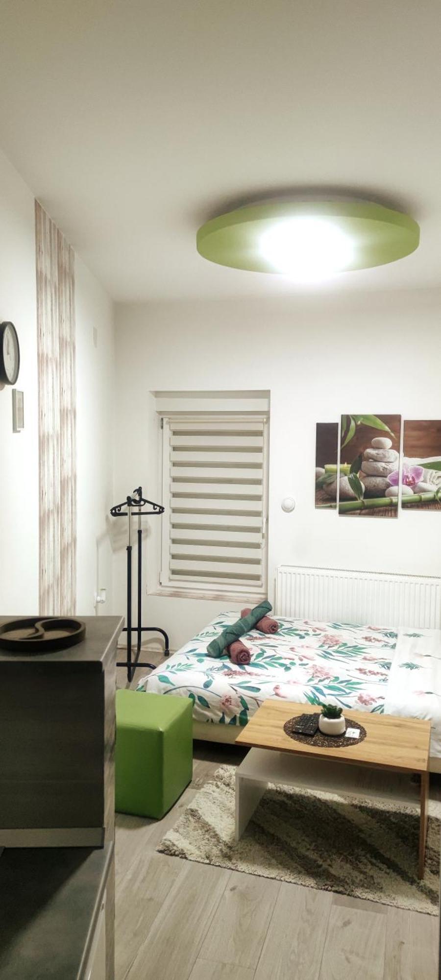 Zen Apartmani Zrenjanin Esterno foto