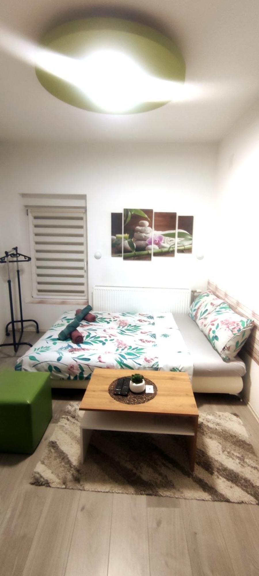 Zen Apartmani Zrenjanin Esterno foto