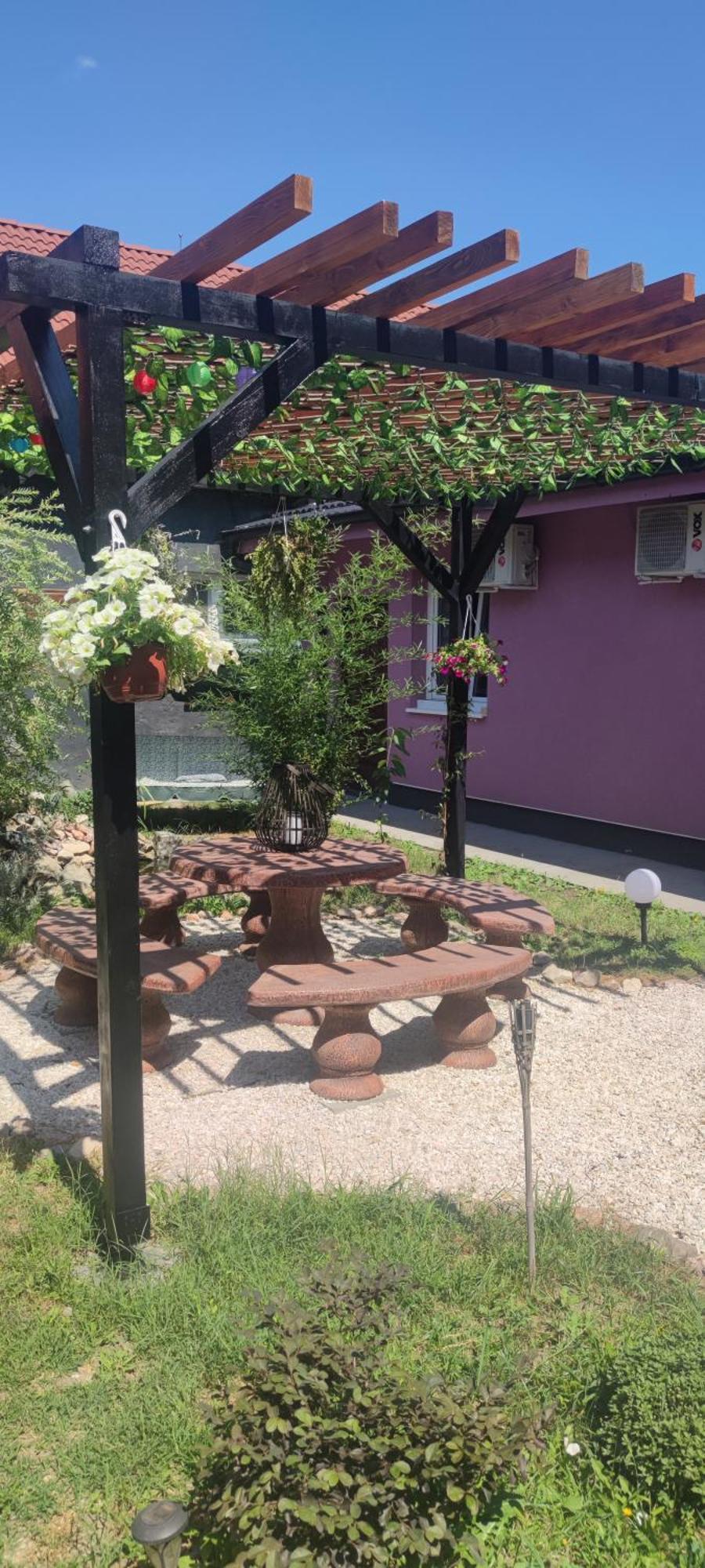 Zen Apartmani Zrenjanin Esterno foto